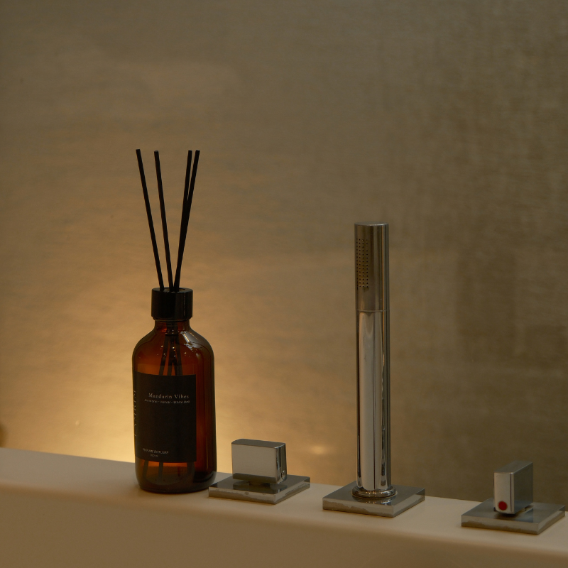 13 ก้านไม้หอม Scent Perfume Diffuser เครื่องหอม อโรม่า น้ำมันหอมระเหย ผ่อนคลาย relax aroma aromatherapy esstential oil
